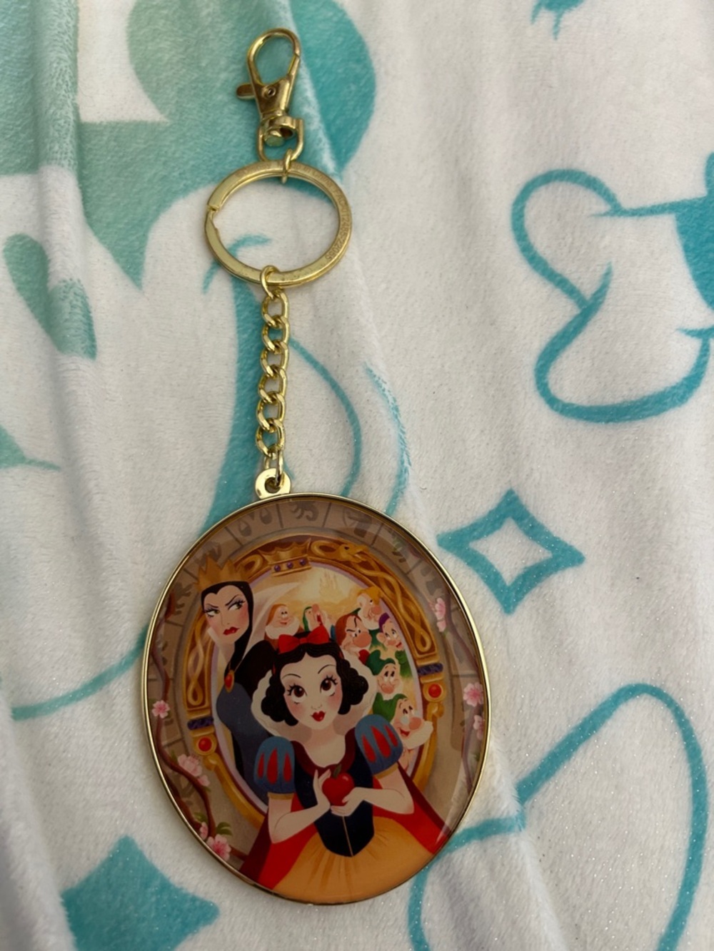 Disney Snow White key ring bag charm NWOT